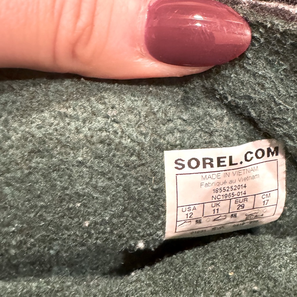 Barely worn winter boots